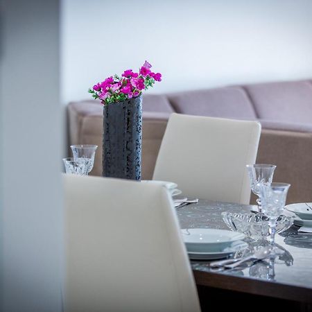 Apartment Luni لوكفا روجوزنيكا المظهر الخارجي الصورة