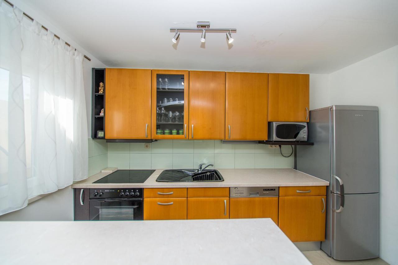 Apartment Luni لوكفا روجوزنيكا المظهر الخارجي الصورة