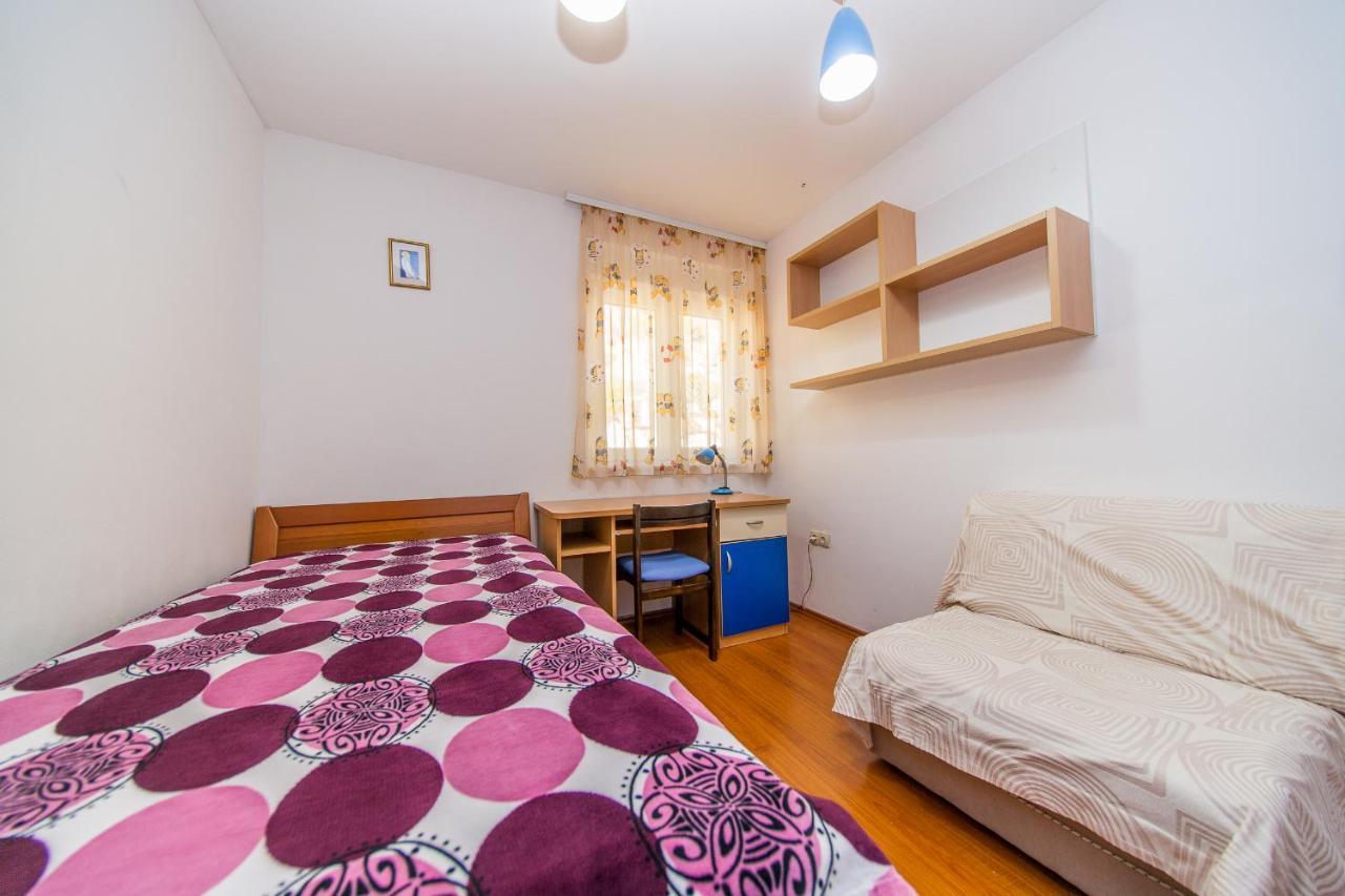 Apartment Luni لوكفا روجوزنيكا المظهر الخارجي الصورة