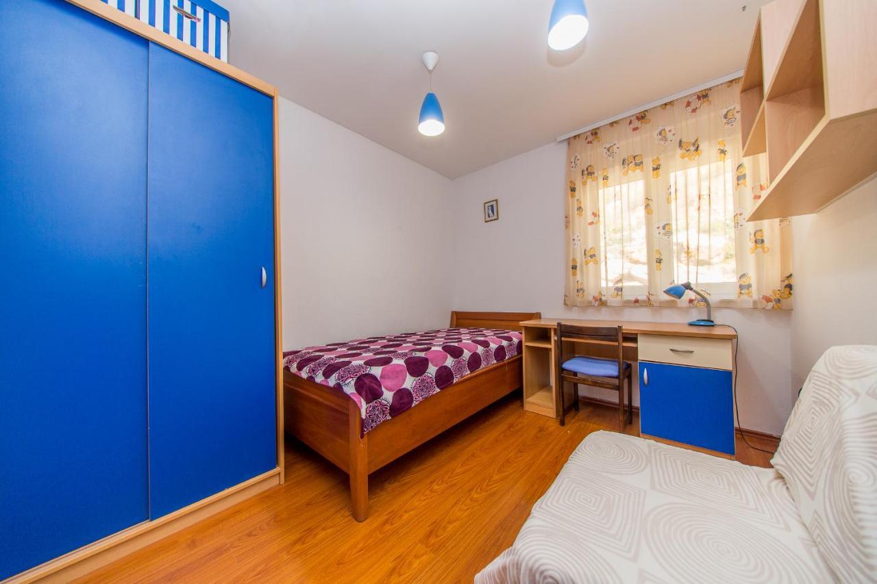 Apartment Luni لوكفا روجوزنيكا المظهر الخارجي الصورة